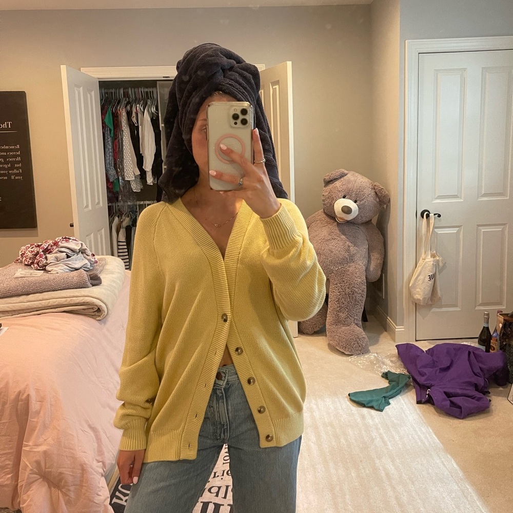 Aritzia cardigan